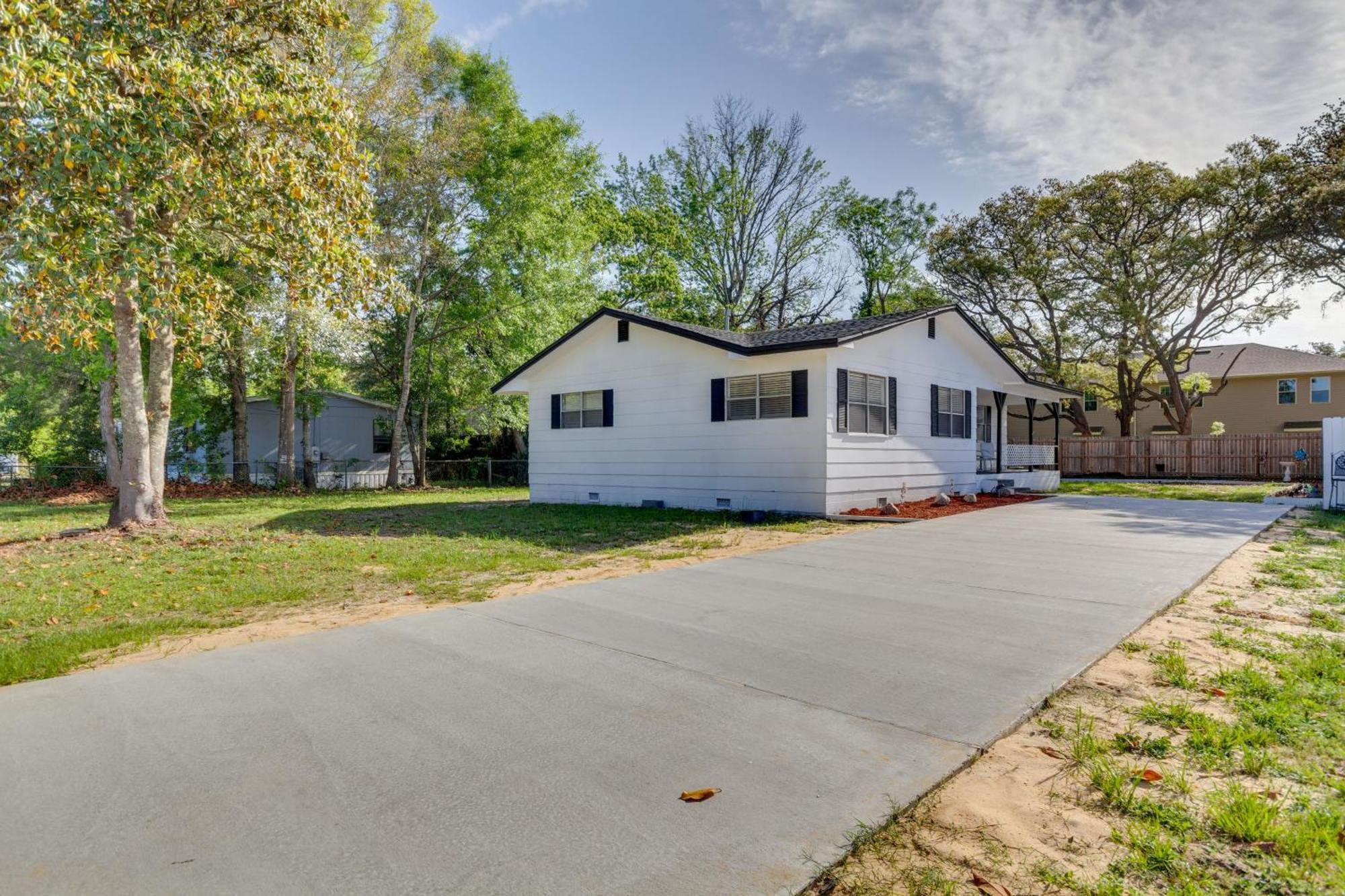 Sunny Fort Walton Beach Vacation Rental With Yard! Exterior photo