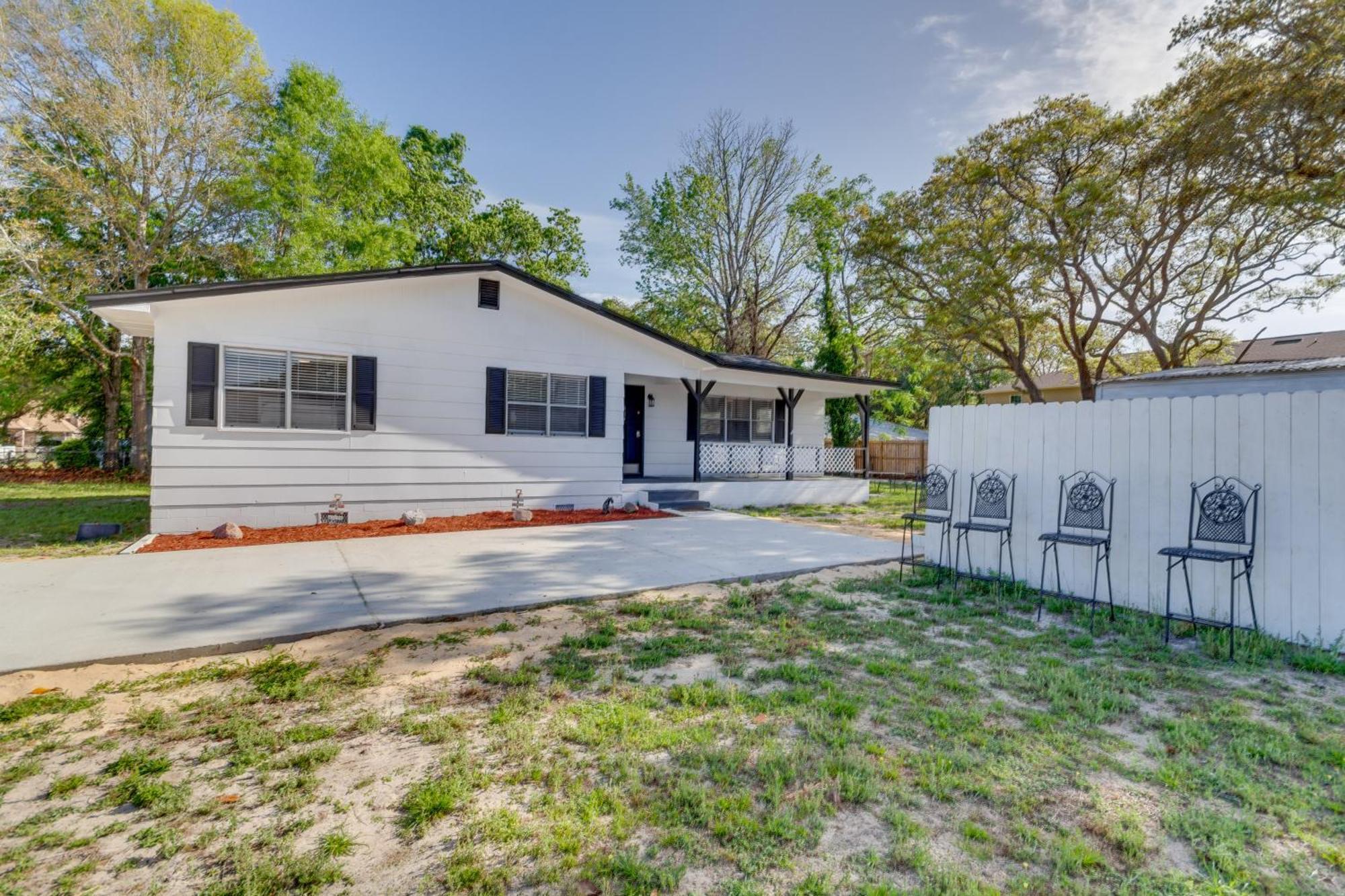 Sunny Fort Walton Beach Vacation Rental With Yard! Exterior photo